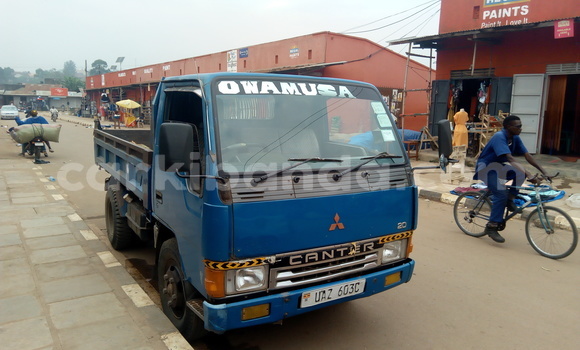 Buy Used Mitsubishi L400 Blue Truck in Kampala in Uganda