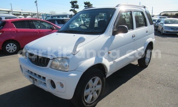 Nunua Ilio tumika Toyota Cami Nyeupe Gari ndani ya Kampala nchini Uganda Nunua Ilio tumika Toyota Cami Nyeupe Gari ndani ya Kampala nchini Uganda