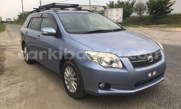 Nunua Ilio tumika Toyota Fielder Bluu Gari ndani ya Kampala nchini Uganda Nunua Ilio tumika Toyota Fielder Bluu Gari ndani ya Kampala nchini Uganda