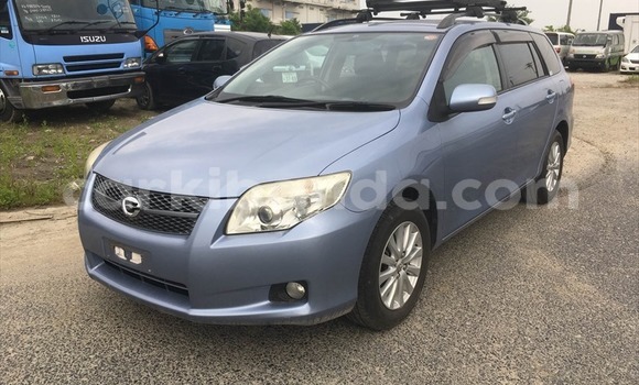 Nunua Ilio tumika Toyota Fielder Bluu Gari ndani ya Kampala nchini Uganda Nunua Ilio tumika Toyota Fielder Bluu Gari ndani ya Kampala nchini Uganda