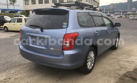 Nunua Ilio tumika Toyota Fielder Bluu Gari ndani ya Kampala nchini Uganda Nunua Ilio tumika Toyota Fielder Bluu Gari ndani ya Kampala nchini Uganda