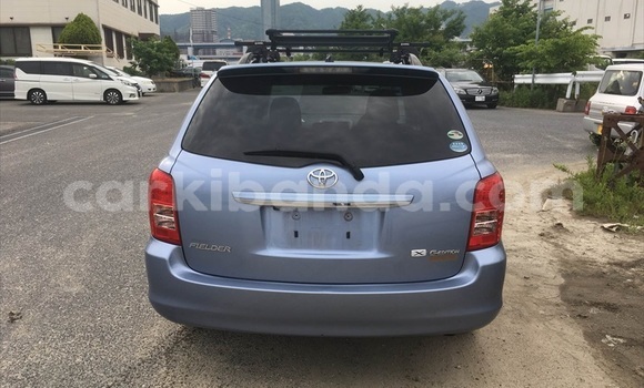 Nunua Ilio tumika Toyota Fielder Bluu Gari ndani ya Kampala nchini Uganda Nunua Ilio tumika Toyota Fielder Bluu Gari ndani ya Kampala nchini Uganda