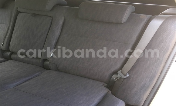 Nunua Ilio tumika Toyota Fielder Bluu Gari ndani ya Kampala nchini Uganda Nunua Ilio tumika Toyota Fielder Bluu Gari ndani ya Kampala nchini Uganda