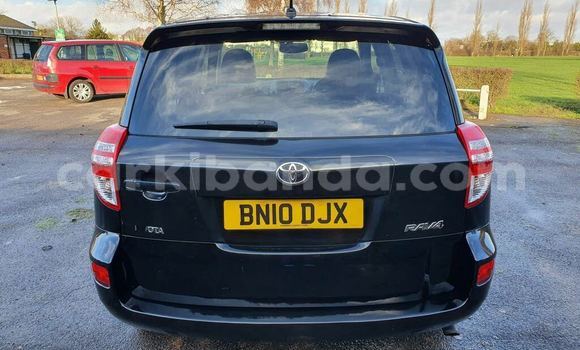 Nunua Ilio tumika Toyota RAV4 Nyingine Gari ndani ya Kampala nchini Uganda Nunua Ilio tumika Toyota RAV4 Nyingine Gari ndani ya Kampala nchini Uganda