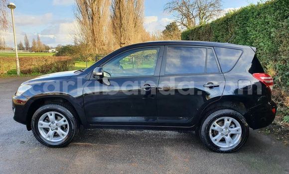 Nunua Ilio tumika Toyota RAV4 Nyingine Gari ndani ya Kampala nchini Uganda Nunua Ilio tumika Toyota RAV4 Nyingine Gari ndani ya Kampala nchini Uganda