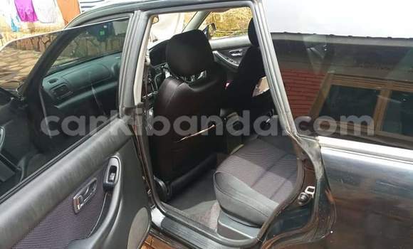Gura Yakoze Subaru Legacy Lancaster Black Imodoka i Kampala mu Uganda Gura Yakoze Subaru Legacy Lancaster Black Imodoka i Kampala mu Uganda
