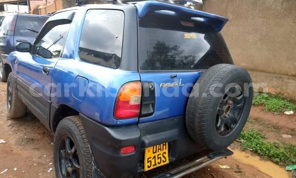 Nunua Ilio tumika Toyota RAV4 Bluu Gari ndani ya Adjumani nchini Kaskazini Nunua Ilio tumika Toyota RAV4 Bluu Gari ndani ya Adjumani nchini Kaskazini