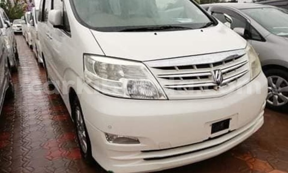 Buy Used Toyota Noah White Car in Adjumani in Northern