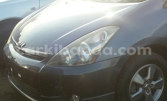 Acheter Occasion Voiture Toyota Wish Noir à Kampala, Ouganda Acheter Occasion Voiture Toyota Wish Noir à Kampala, Ouganda