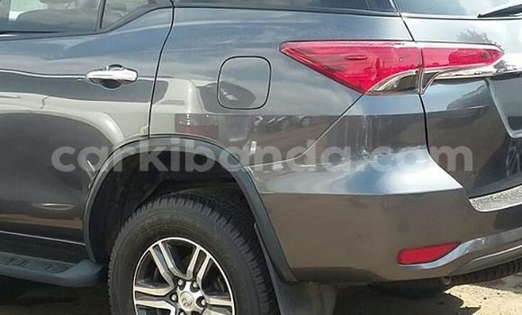 Acheter Occasion Voiture Toyota Fortuner Autre à Kampala, Ouganda Acheter Occasion Voiture Toyota Fortuner Autre à Kampala, Ouganda