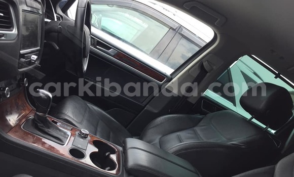 Buy Used Volkswagen Touareg Blue Car in Adjumani in Northern Buy Used Volkswagen Touareg Blue Car in Adjumani in Northern