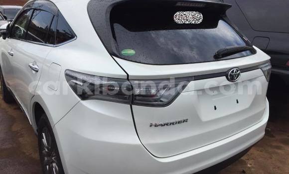 Buy Used Toyota Harrier White Car in Adjumani in Northern Buy Used Toyota Harrier White Car in Adjumani in Northern