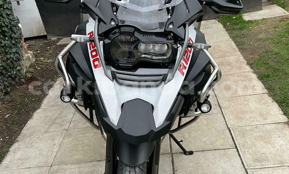 Buy Used BMW R1200GS Adventure Beige Bike in Kampala in Uganda Buy Used BMW R1200GS Adventure Beige Bike in Kampala in Uganda