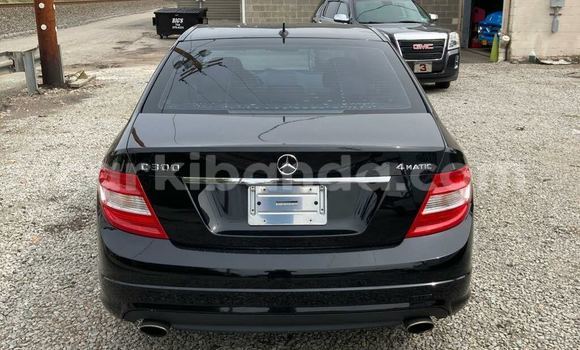 Nunua Ilio tumika Mercedes-Benz C-Classe Nyingine Gari ndani ya Kampala nchini Uganda Nunua Ilio tumika Mercedes-Benz C-Classe Nyingine Gari ndani ya Kampala nchini Uganda