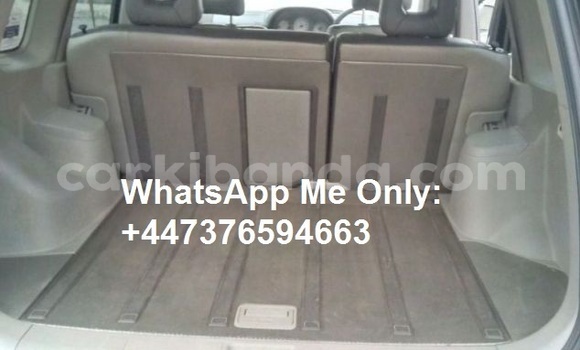 Gura Yakoze Nissan X–Trail Silver Imodoka i Kampala mu Uganda Gura Yakoze Nissan X–Trail Silver Imodoka i Kampala mu Uganda