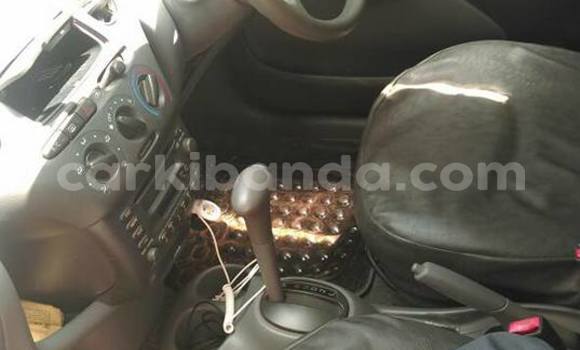 Gura Yakoze Toyota Vitz Silver Imodoka i Kampala mu Uganda Gura Yakoze Toyota Vitz Silver Imodoka i Kampala mu Uganda