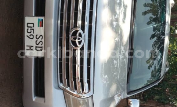 Buy Used Toyota Land Cruiser Silver Car in Kampala in Uganda Buy Used Toyota Land Cruiser Silver Car in Kampala in Uganda