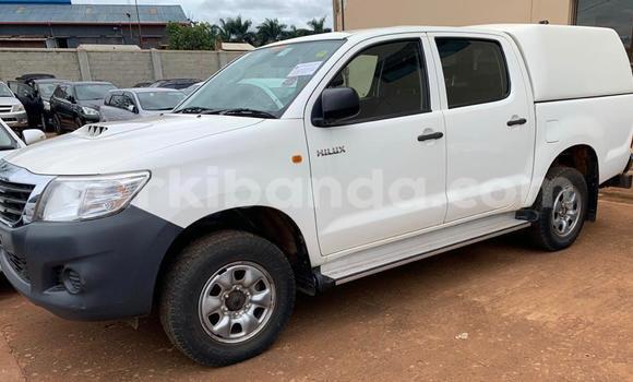 Buy Used Toyota Hilux White Car in Kampala in Uganda Buy Used Toyota Hilux White Car in Kampala in Uganda