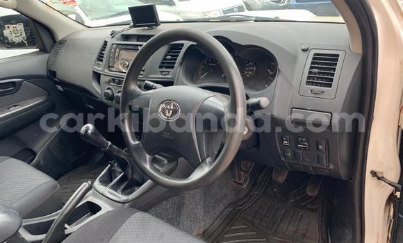 Buy Used Toyota Hilux White Car in Kampala in Uganda Buy Used Toyota Hilux White Car in Kampala in Uganda