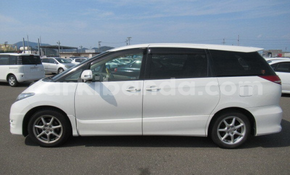 Buy Used Toyota Estima White Car in Kampala in Uganda Buy Used Toyota Estima White Car in Kampala in Uganda