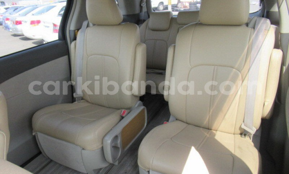 Buy Used Toyota Estima White Car in Kampala in Uganda Buy Used Toyota Estima White Car in Kampala in Uganda