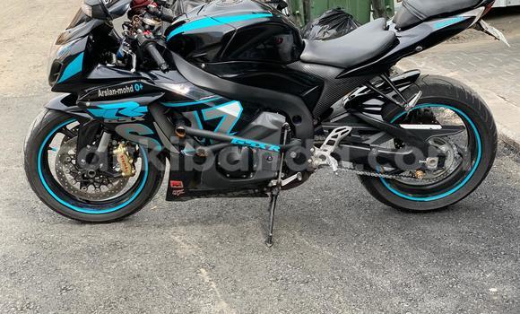 Gura Yakoze Suzuki GSX–R Black Bike i Bombo mu Central Gura Yakoze Suzuki GSX–R Black Bike i Bombo mu Central