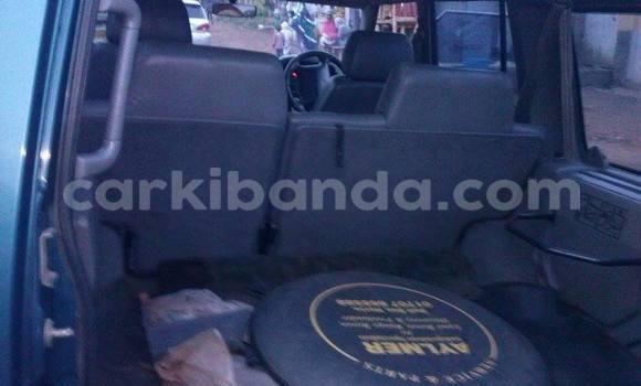 Gura Yakoze Land Rover Discovery Imodoka i Arua mu Uganda Gura Yakoze Land Rover Discovery Imodoka i Arua mu Uganda