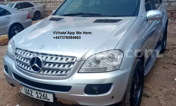 Gura Yakoze Mercedes‒Benz ML–Class Silver Imodoka i Kampala mu Uganda Gura Yakoze Mercedes‒Benz ML–Class Silver Imodoka i Kampala mu Uganda