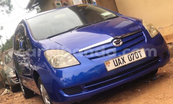 Acheter Occasion Voiture Toyota Corolla Spacio Bleu à Kampala, Ouganda Acheter Occasion Voiture Toyota Corolla Spacio Bleu à Kampala, Ouganda