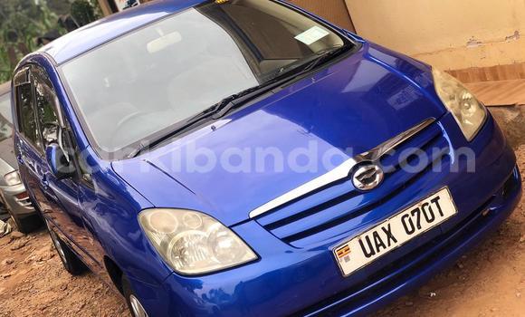 Acheter Occasion Voiture Toyota Corolla Spacio Bleu à Kampala, Ouganda Acheter Occasion Voiture Toyota Corolla Spacio Bleu à Kampala, Ouganda