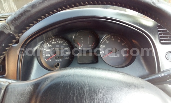 Acheter Occasion Voiture Toyota RAV4 Noir à Kampala, Ouganda Acheter Occasion Voiture Toyota RAV4 Noir à Kampala, Ouganda