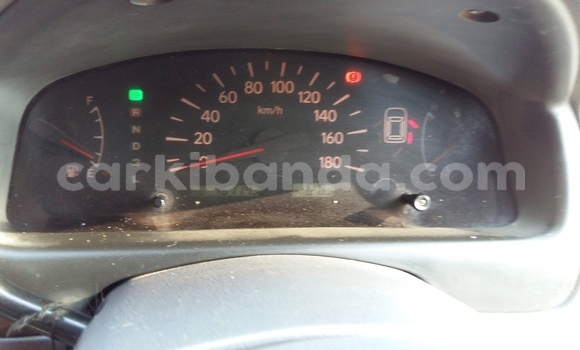 Acheter Occasion Voiture Toyota Raum Blanc à Kampala, Ouganda Acheter Occasion Voiture Toyota Raum Blanc à Kampala, Ouganda