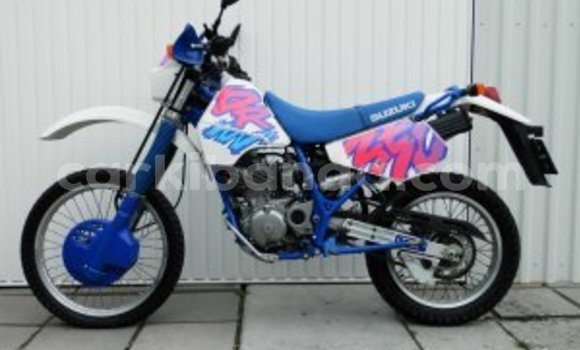 Gura Yakoze Suzuki Swift Red Imodoka i Kampala mu Uganda Gura Yakoze Suzuki Swift Red Imodoka i Kampala mu Uganda