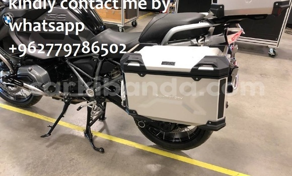 Buy Used BMW R 1200 GS Black Bike in Kampala in Uganda Buy Used BMW R 1200 GS Black Bike in Kampala in Uganda