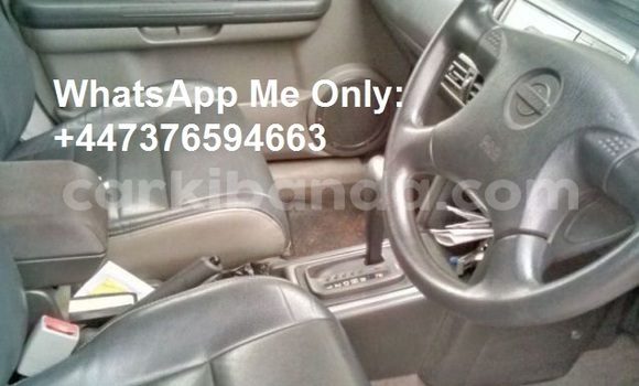 Gura Yakoze Nissan X–Trail Silver Imodoka i Kampala mu Uganda Gura Yakoze Nissan X–Trail Silver Imodoka i Kampala mu Uganda