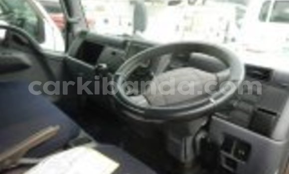 Nunua Ilio tumika Mitsubishi Van Nyingine Lori ndani ya Busembatia nchini Mashariki Nunua Ilio tumika Mitsubishi Van Nyingine Lori ndani ya Busembatia nchini Mashariki