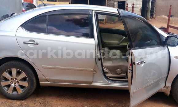 Nunua Ilio tumika Toyota Premio Fedha Gari ndani ya Bweyogerere nchini Kati Nunua Ilio tumika Toyota Premio Fedha Gari ndani ya Bweyogerere nchini Kati