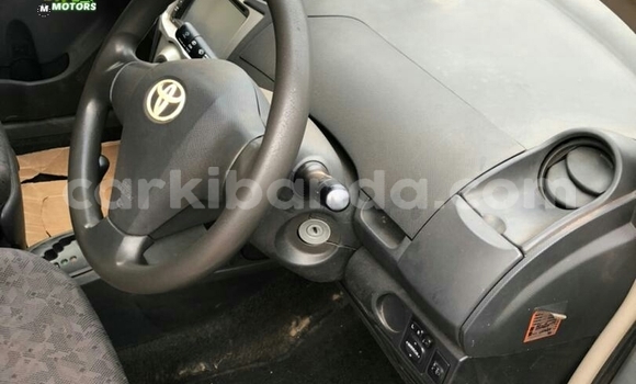 Acheter Occasion Voiture Toyota Vitz Autre à Kampala, Ouganda Acheter Occasion Voiture Toyota Vitz Autre à Kampala, Ouganda