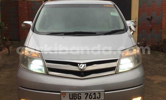 Acheter Occasion Voiture Toyota Alphard Gris à Kampala, Ouganda Acheter Occasion Voiture Toyota Alphard Gris à Kampala, Ouganda