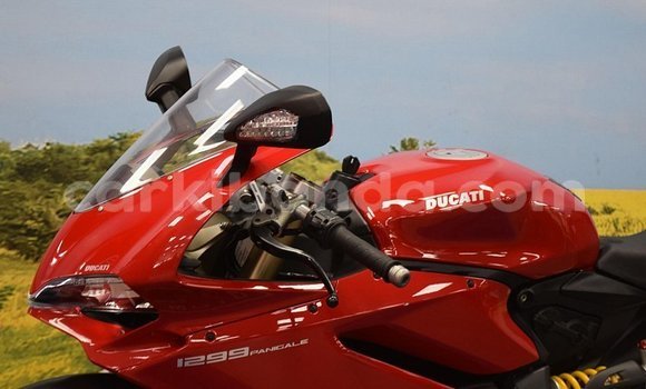 Nunua Ilio tumika Ducati Panigale Nyingine Bike ndani ya Kampala nchini Uganda Nunua Ilio tumika Ducati Panigale Nyingine Bike ndani ya Kampala nchini Uganda