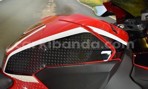 Gura Yakoze Honda CBR 1000 RR Other Bike i Kampala mu Uganda Gura Yakoze Honda CBR 1000 RR Other Bike i Kampala mu Uganda