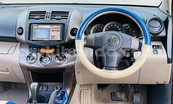 Nunua Ilio tumika Toyota Vanguard Nyingine Gari ndani ya Kampala nchini Uganda Nunua Ilio tumika Toyota Vanguard Nyingine Gari ndani ya Kampala nchini Uganda