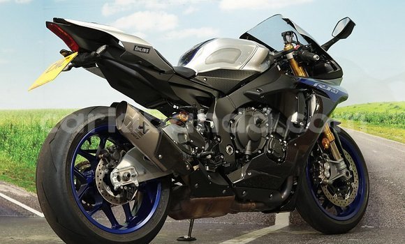 Nunua Ilio tumika Yamaha R1 Nyingine Bike ndani ya Kampala nchini Uganda Nunua Ilio tumika Yamaha R1 Nyingine Bike ndani ya Kampala nchini Uganda
