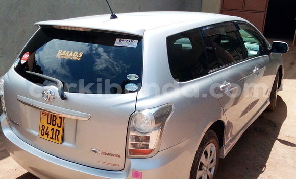 Gura Nshya Toyota Fielder Silver Imodoka i Masaka mu Uganda Gura Nshya Toyota Fielder Silver Imodoka i Masaka mu Uganda