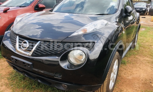 Gura Nshya Nissan Juke Black Imodoka i Kampala mu Uganda Gura Nshya Nissan Juke Black Imodoka i Kampala mu Uganda