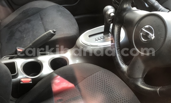 Gura Nshya Nissan Juke Black Imodoka i Kampala mu Uganda Gura Nshya Nissan Juke Black Imodoka i Kampala mu Uganda