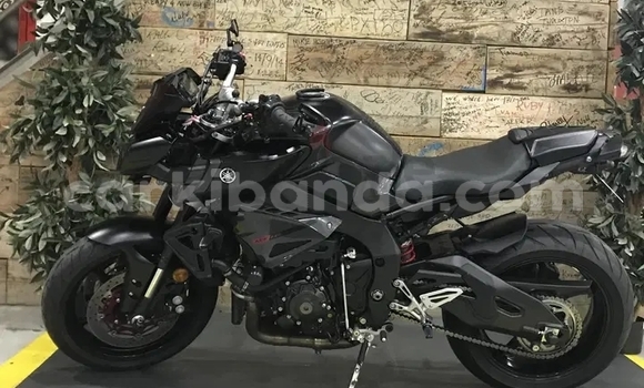 Acheter Occasion Moto Yamaha MT Noir à Kampala, Ouganda