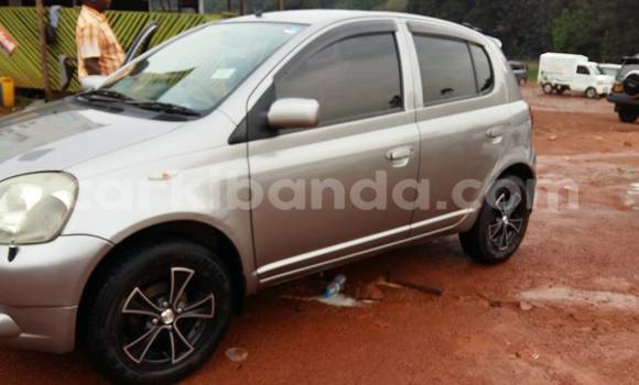 Acheter Occasion Voiture Toyota Vitz Gris à Arua, Ouganda Acheter Occasion Voiture Toyota Vitz Gris à Arua, Ouganda