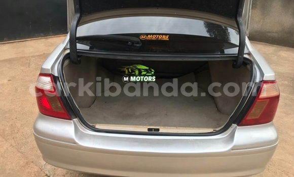 Acheter Occasion Voiture Toyota Premio Gris à Kampala, Ouganda Acheter Occasion Voiture Toyota Premio Gris à Kampala, Ouganda