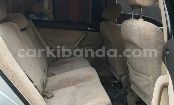 Acheter Occasion Voiture Toyota Premio Gris à Kampala, Ouganda Acheter Occasion Voiture Toyota Premio Gris à Kampala, Ouganda